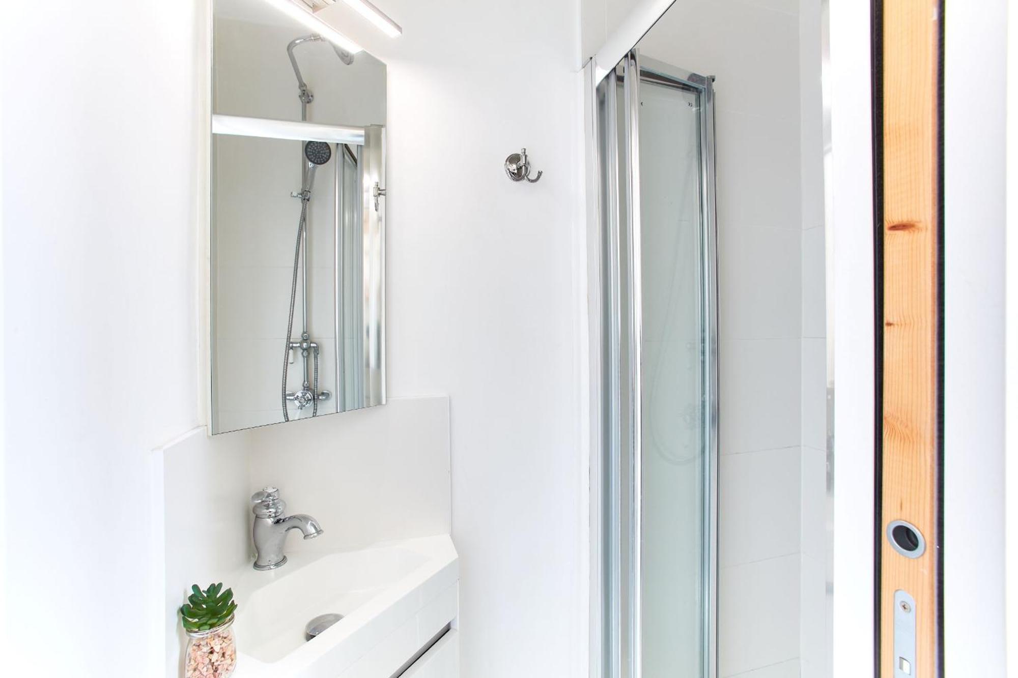 Montmartre & Rue Durantin - 1br - Cityapartmentstay Appartamento